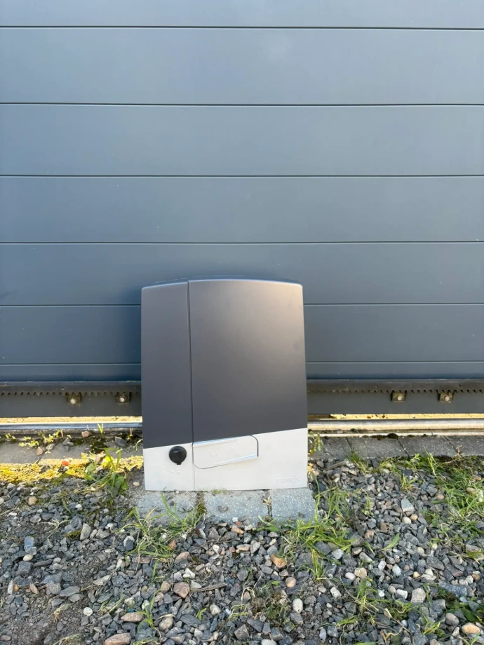 Nouveau moteur CAME BXV installé avec photocellules